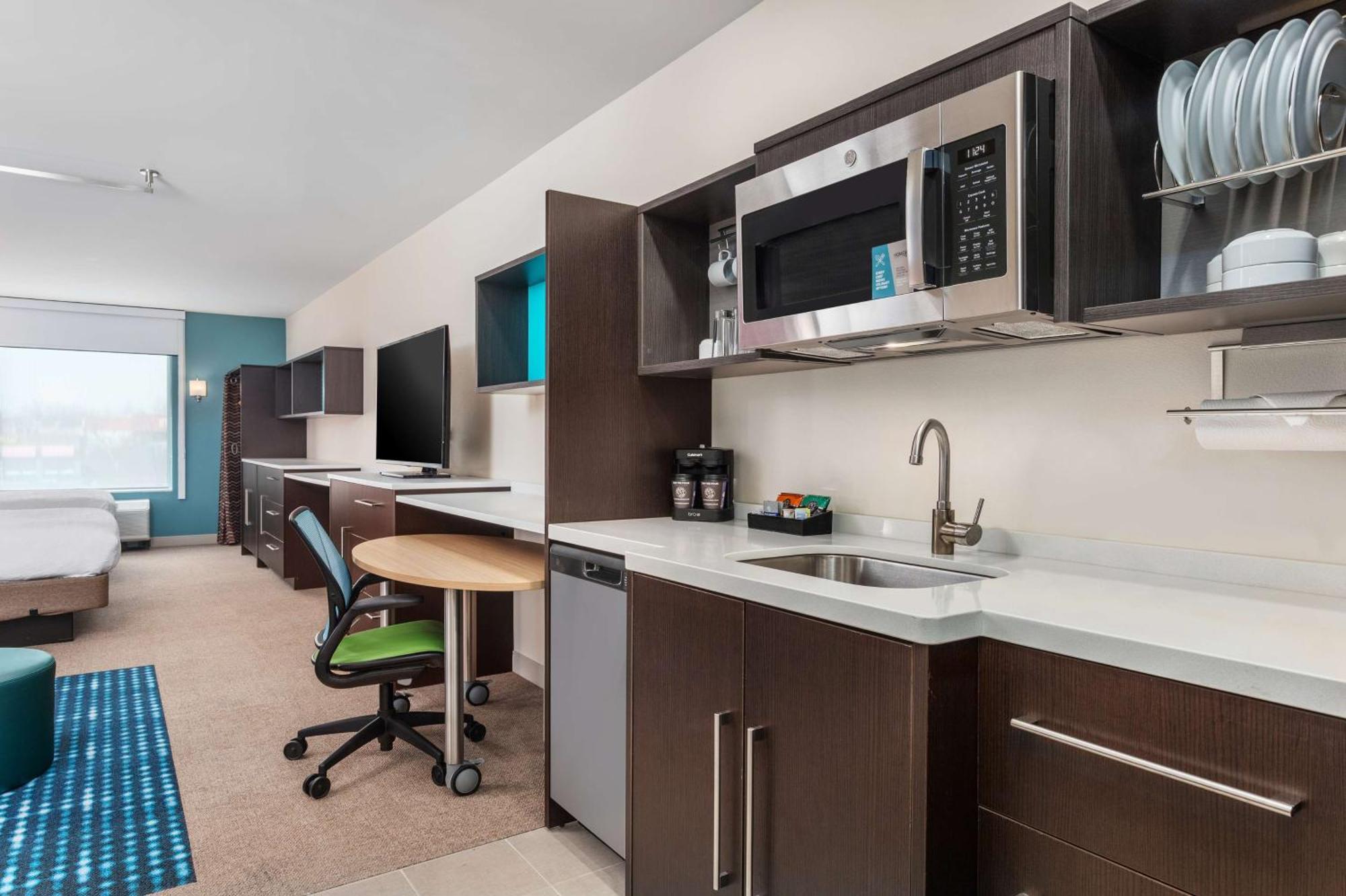 Home2 Suites By Hilton Cedar Rapids Westdale Экстерьер фото