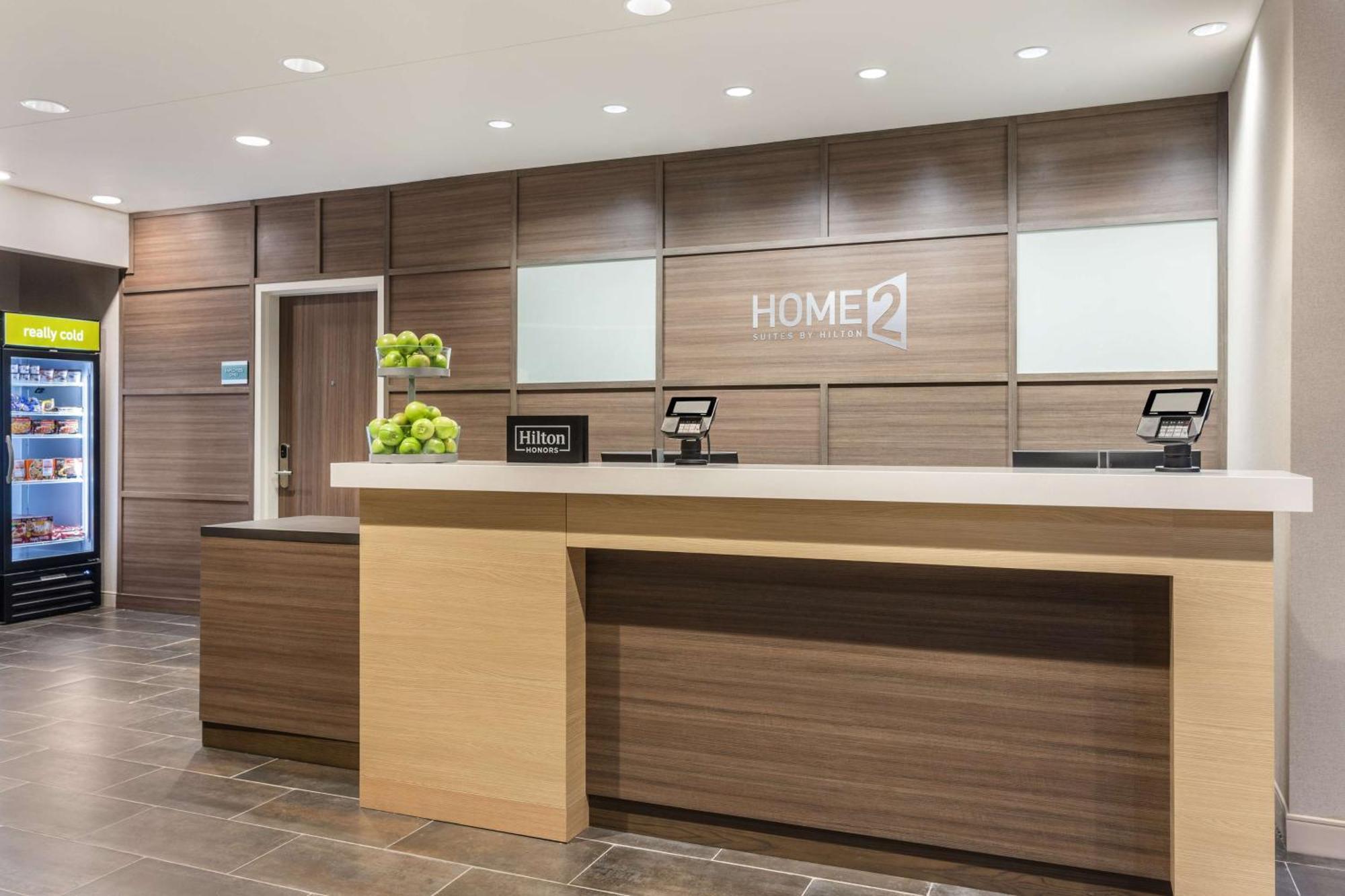 Home2 Suites By Hilton Cedar Rapids Westdale Экстерьер фото